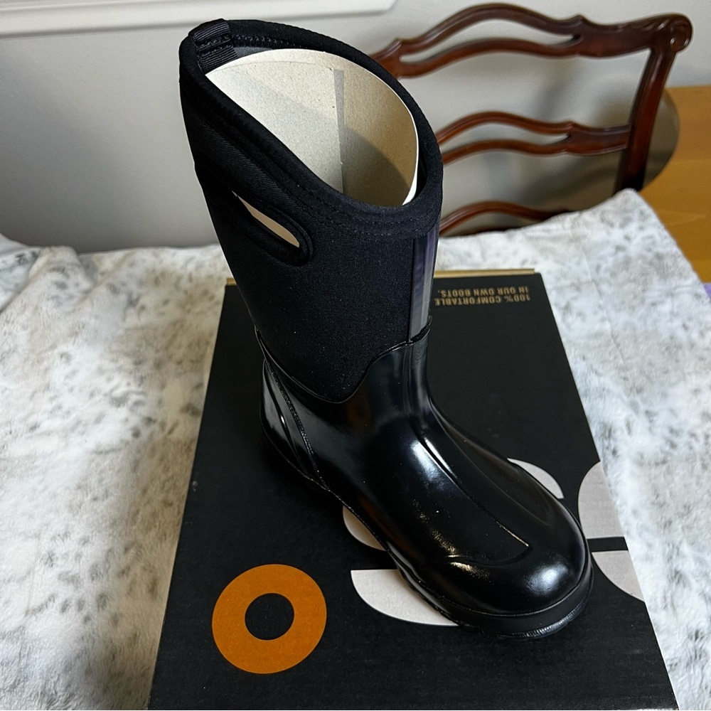 New Bogs Big Kids Black Classic High Pull On Rain Boots Wide sz 3 Y / 35 EU - Picture 4 of 12